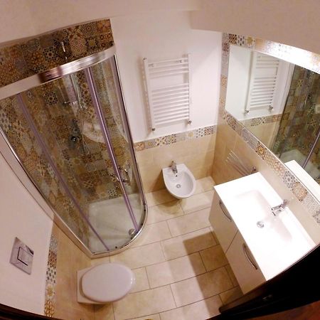 Отель Casa Cesira Incentro Неаполь Экстерьер фото