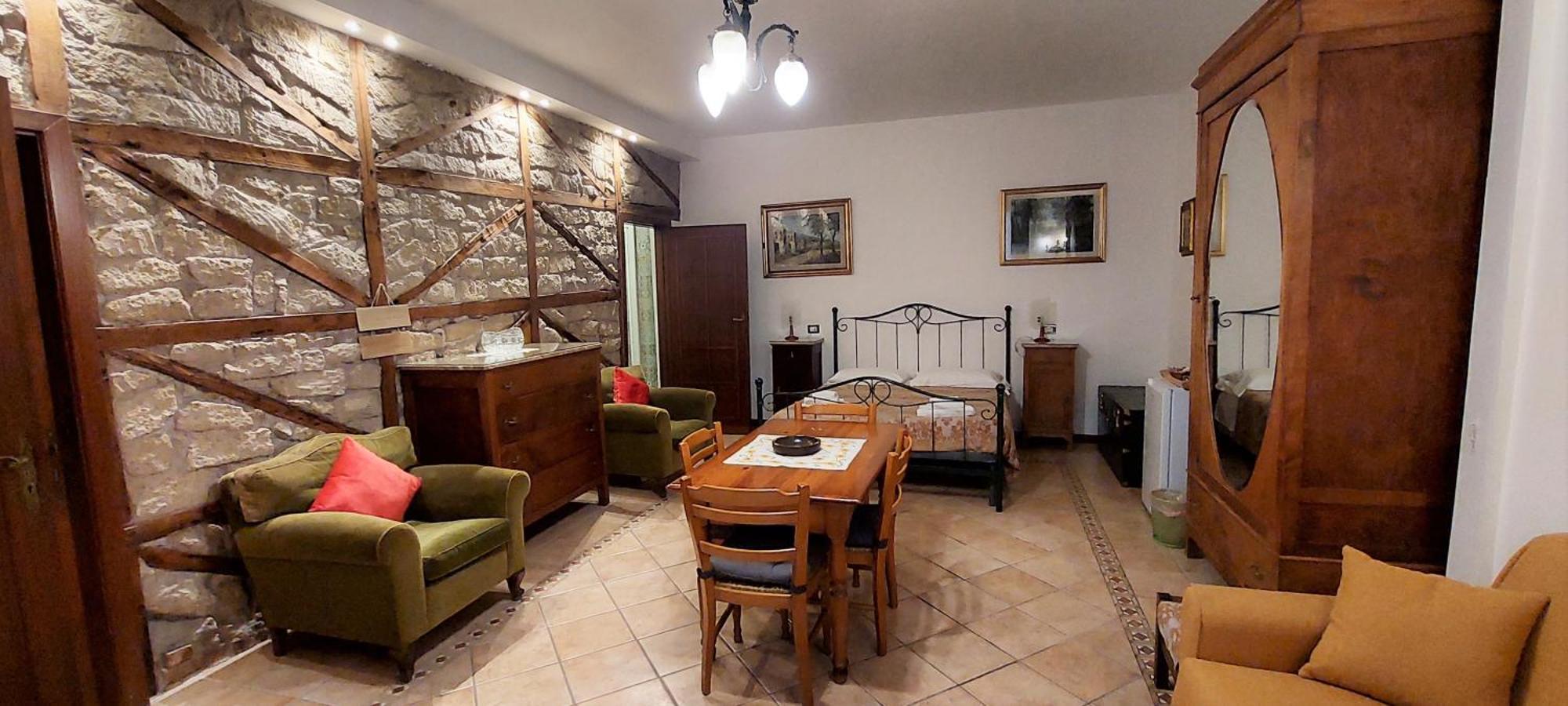 Отель Casa Cesira Incentro Неаполь Экстерьер фото